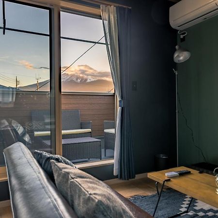 Villa enjoy Mt.Fuji B Fujiyoshida Exterior foto