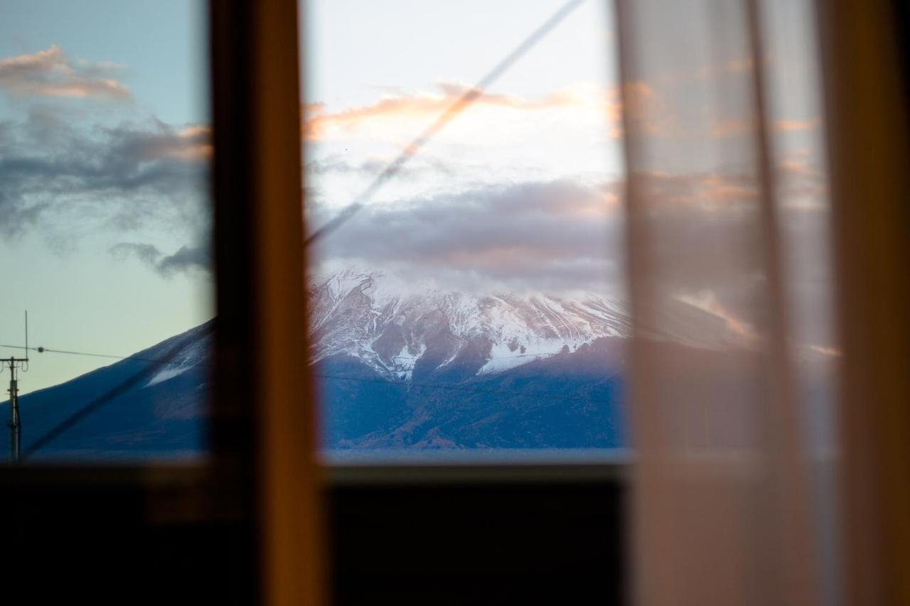 Villa enjoy Mt.Fuji B Fujiyoshida Exterior foto